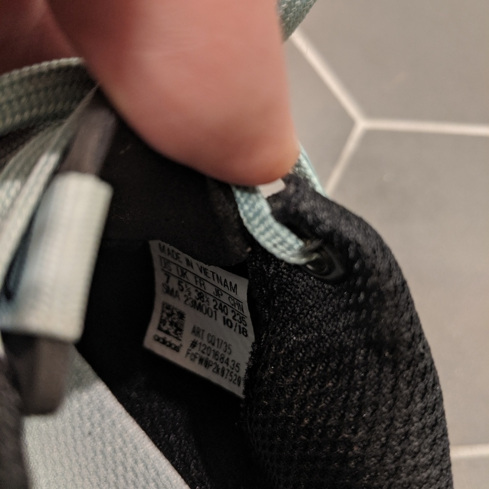 Adidas size 7 - Picture 6 of 8